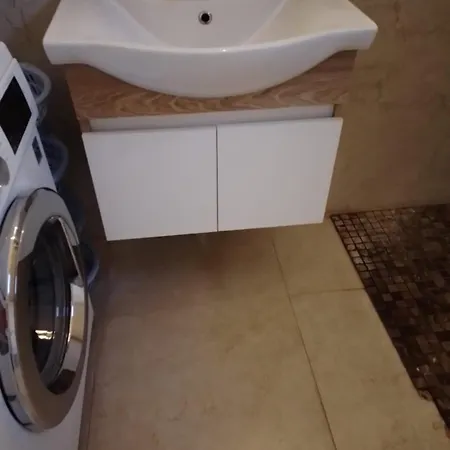 Xhuljan Appartement